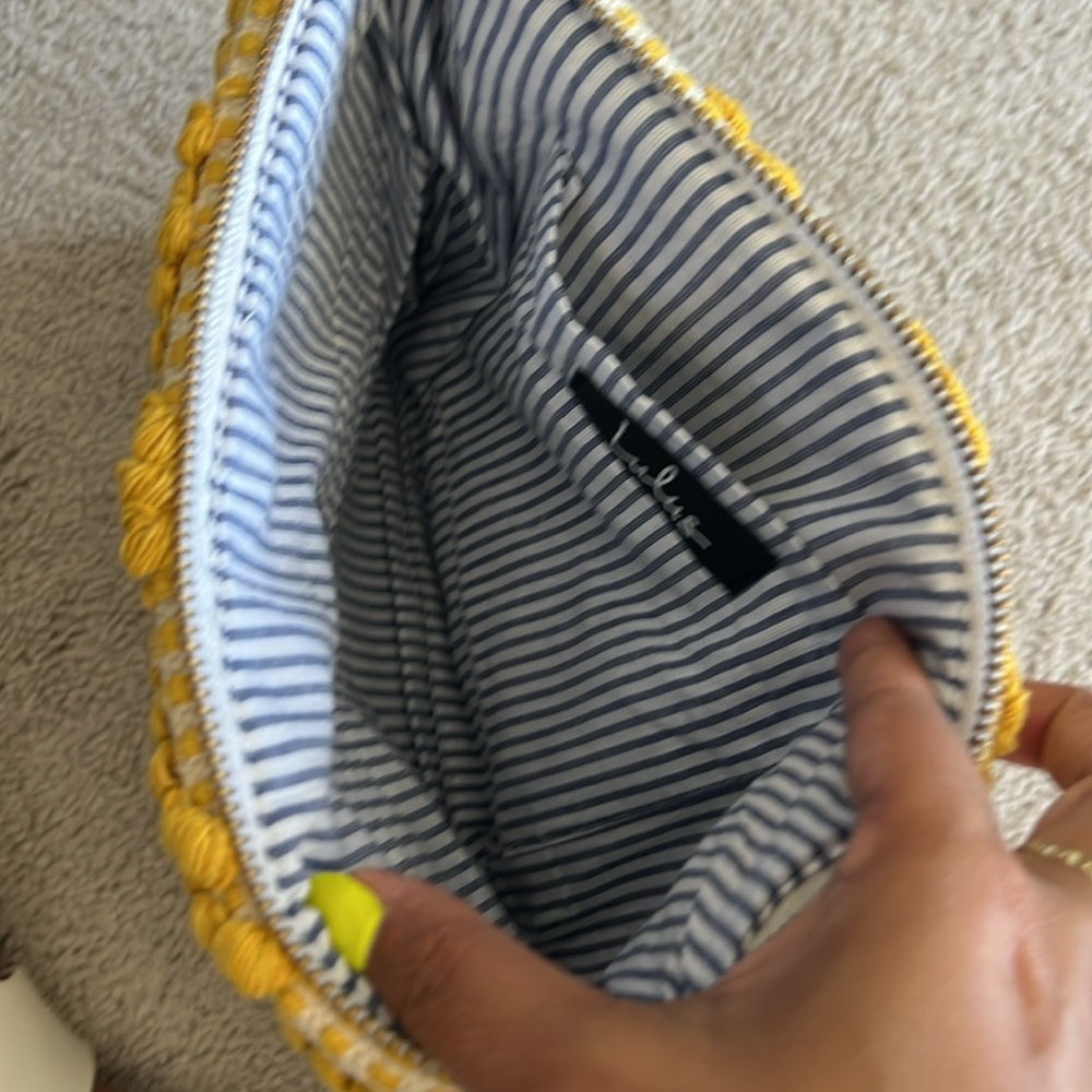 Lulus Purse - Picture 3 of 3